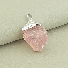 картинка Кулон Розовый кварц 35х25мм от магазина Wolves