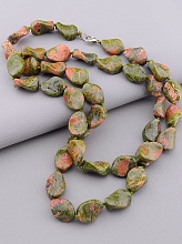 картинка Бусы Эпидот 90 см от магазина Wolves